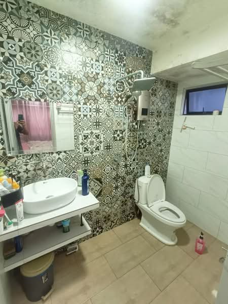 Pangsapuri untuk Dijual di Sri Ledang - Amzar Faiz - Bathroom - PropertyGuru.com.my