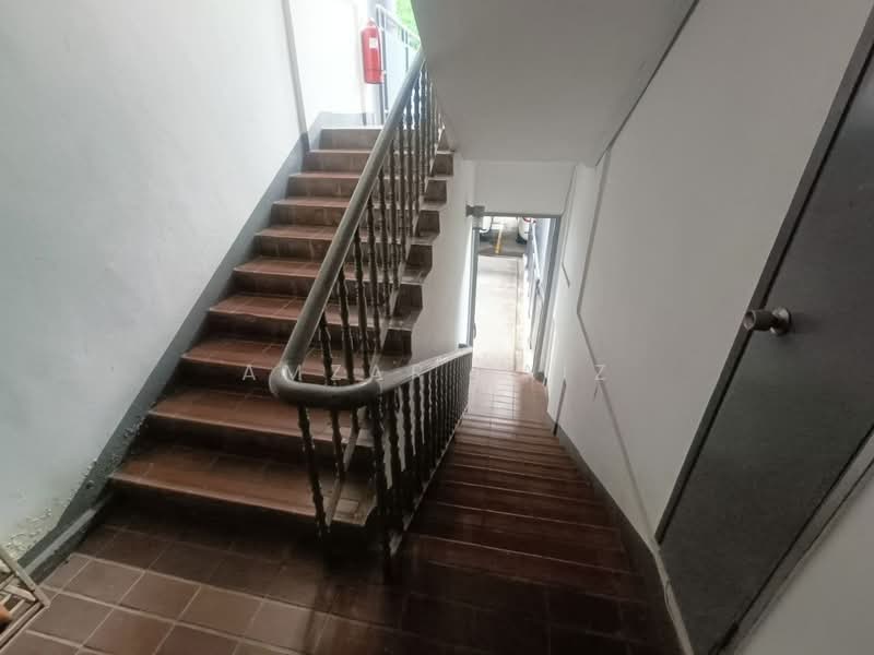 Pangsapuri untuk Dijual di Sri Ledang - Amzar Faiz - Corridor - PropertyGuru.com.my