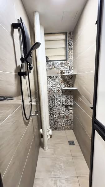 Rumah Flat untuk Disewa di Taman Sri Pinang - Jerry Tan - Bathroom - PropertyGuru.com.my