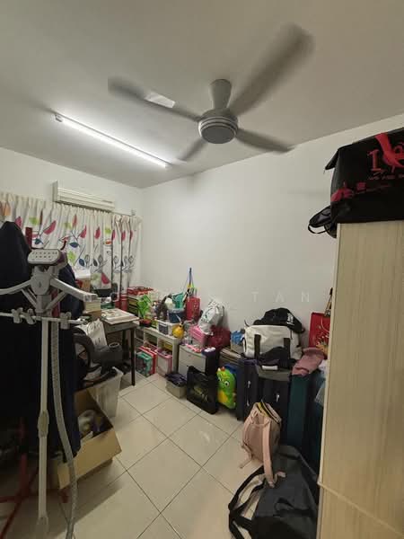 1.5-storey Terraced House for Sale in Taman Gaya (Ulu Tiram) - Noctis Tan - Interior - PropertyGuru.com.my