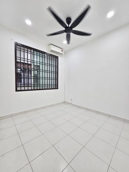 1.5-storey Terraced House for Sale in Taman Impian Emas (Skudai) - Yik Tat - Interior - PropertyGuru.com.my