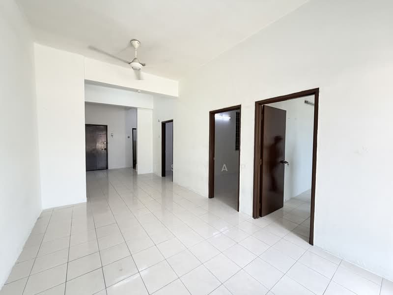Apartment for Sale at Rawang Idaman Apartment - Des Yap - Living Room - PropertyGuru.com.my