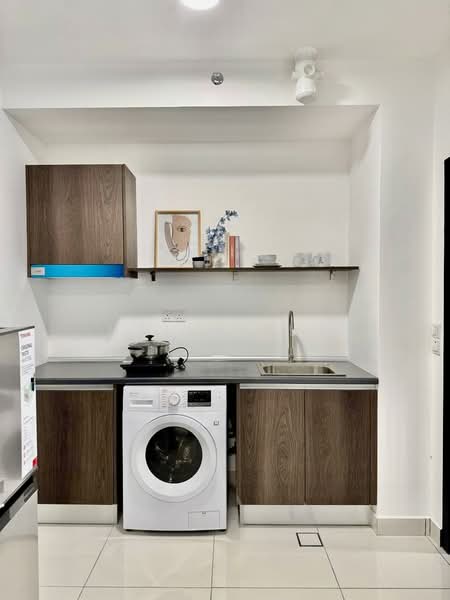 Servis Apartment untuk Disewa di The New Duo @ Edumetro - Hailey Ho - Kitchen - PropertyGuru.com.my