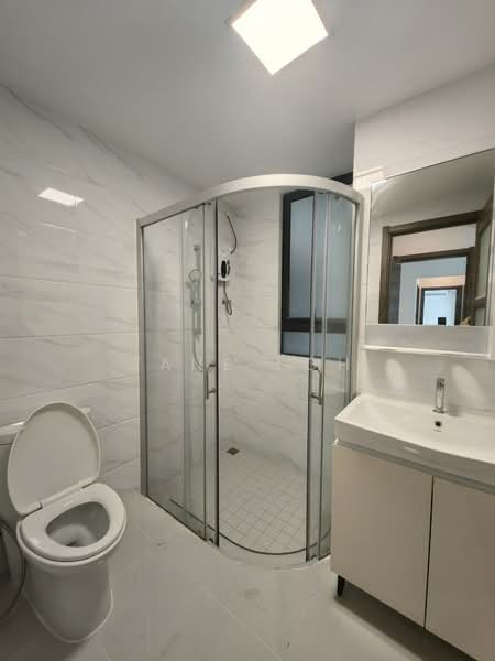 Kondominium untuk Disewa di Ataraxia Park @ Forest City - Jane Loh - Master Bathroom - PropertyGuru.com.my