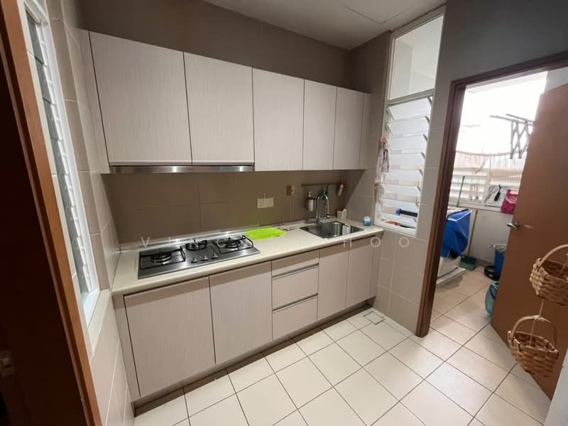 Kondominium untuk Dijual di Sri Putramas III / Royal Regent - Vincent Hoo - Kitchen - PropertyGuru.com.my