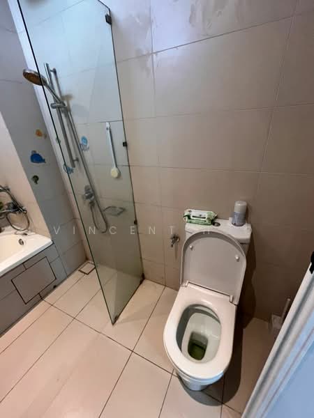 Kondominium untuk Dijual di Sri Putramas III / Royal Regent - Vincent Hoo - Bathroom - PropertyGuru.com.my