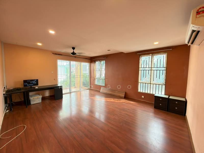 Bungalow for Rent in Jalan Klang Lama (Old Klang Road) (Kuala Lumpur) - Hugo Gooi - Living Room - PropertyGuru.com.my