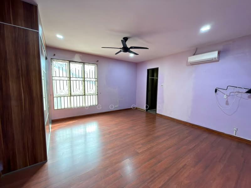 Bungalow for Rent in Jalan Klang Lama (Old Klang Road) (Kuala Lumpur) - Hugo Gooi - Bedroom - PropertyGuru.com.my