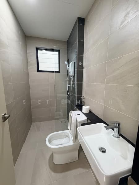 Servis Apartment untuk Disewa di 2Rio Residence @ Bandar Puteri Puchong - Siet Lim Teh - Bathroom - PropertyGuru.com.my