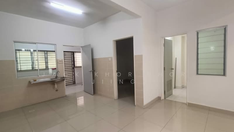Rumah Teres 2 Tingkat untuk Dijual di Setia Indah (Setia Alam) - Jack Khor Phor Jiing - Kitchen - PropertyGuru.com.my
