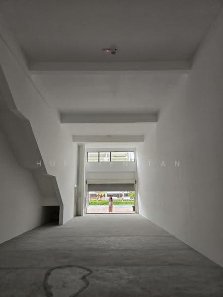 Shop / Office for Rent in Bandar Gamuda Cove (Dengkil) - Hui Kien Tan - Entrance - PropertyGuru.com.my