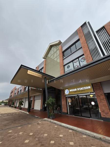 Shop / Office for Rent in Bandar Gamuda Cove (Dengkil) - Hui Kien Tan - Exterior - PropertyGuru.com.my
