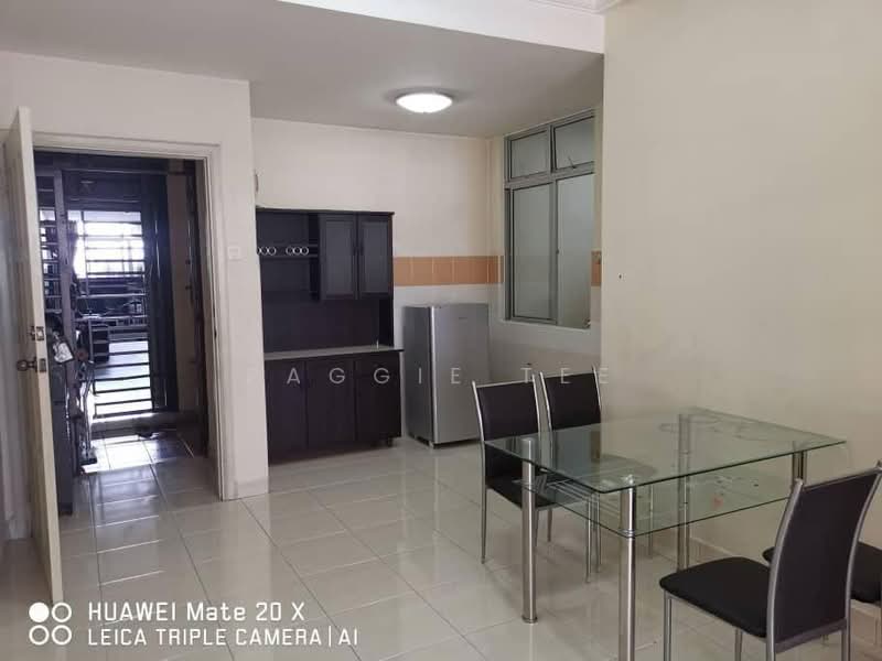 Apartment for Sale at Kipark Apartment - Paggie Tee - Kitchen - PropertyGuru.com.my