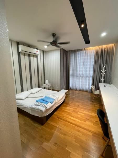 Service Residence for Sale at KL Gateway Residences - Vincent Hoo - Bedroom - PropertyGuru.com.my