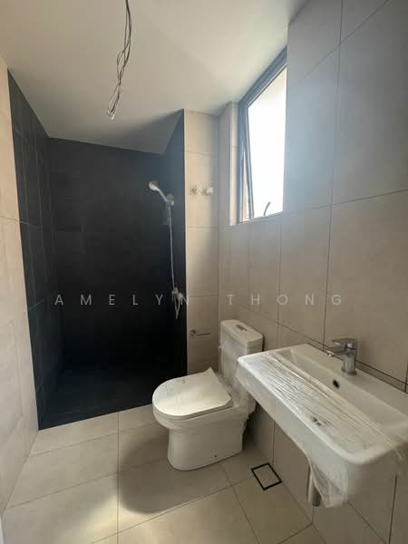 Terraced House for Rent in Taman Bukit Serdang (Seri Kembangan) - Amelyn Thong - Bathroom - PropertyGuru.com.my