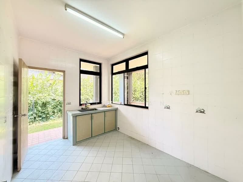 Rumah Banglo untuk Dijual di Senai (Johor) - Cathy Tan - Kitchen - PropertyGuru.com.my