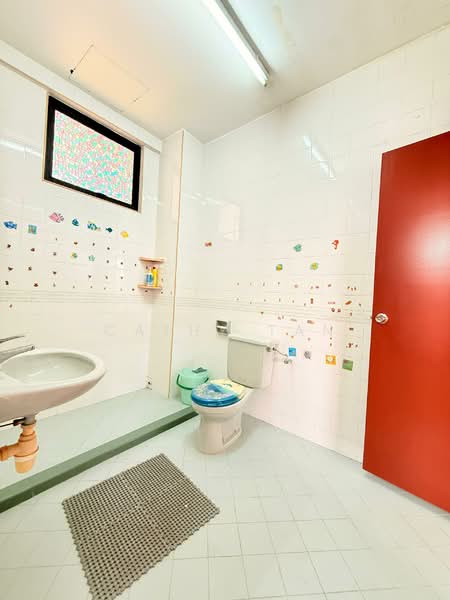 Rumah Banglo untuk Dijual di Senai (Johor) - Cathy Tan - Bathroom - PropertyGuru.com.my