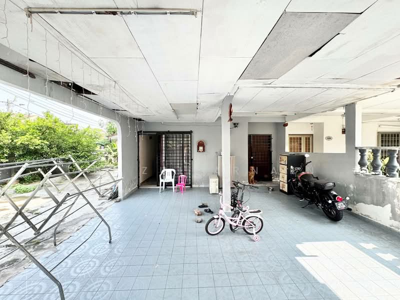 Rumah Teres 2 Tingkat untuk Dijual di Taman Medan Baru (Petaling Jaya) - Adi Zulkarnaen - Exterior - PropertyGuru.com.my