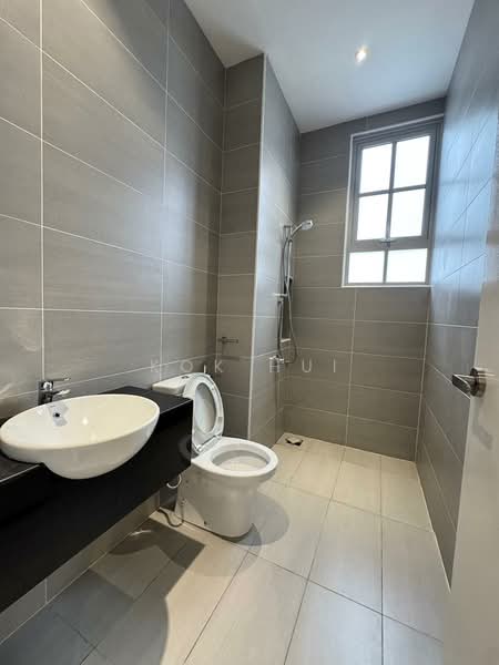 Semi-Detached House for Sale in Eco Spring (Johor Bahru) - Kok Hui - Bathroom - PropertyGuru.com.my