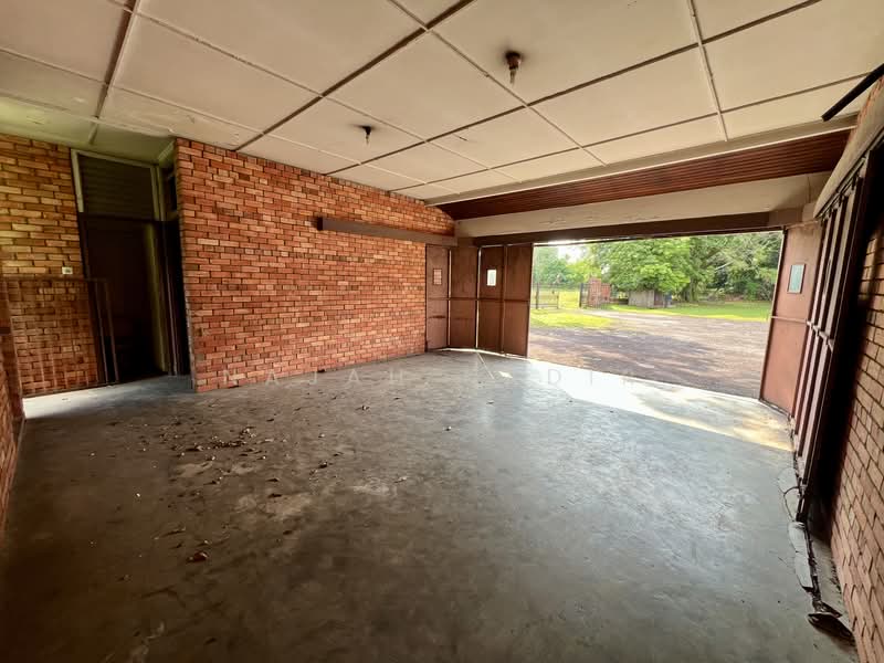 Bungalow for Sale in Seksyen 16 (Petaling Jaya) - Najah Kadir - Exterior - PropertyGuru.com.my