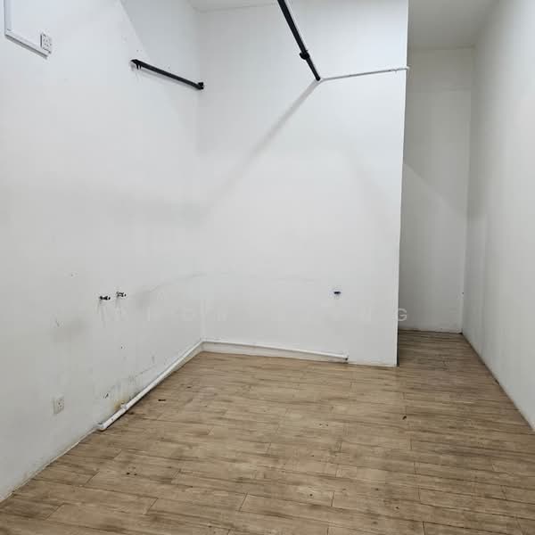 Shop / Office for Rent in Setia Alam (Selangor) - Jack Khor Phor Jiing - Interior - PropertyGuru.com.my