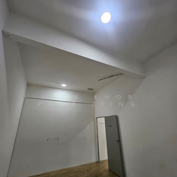 Shop / Office for Rent in Setia Alam (Selangor) - Jack Khor Phor Jiing - Interior - PropertyGuru.com.my