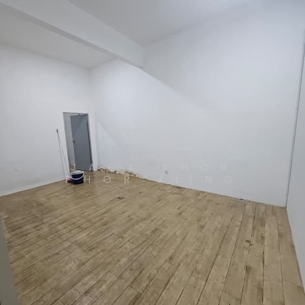 Shop / Office for Rent in Setia Alam (Selangor) - Jack Khor Phor Jiing - Interior - PropertyGuru.com.my
