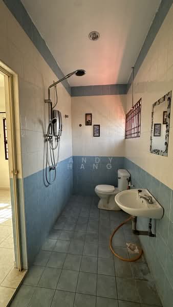 Rumah Teres 2 Tingkat untuk Disewa di Bandar Baru Tambun (Tambun) - Mandy Phang - Bathroom - PropertyGuru.com.my