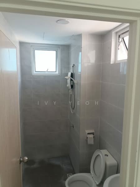 Kondominium untuk Dijual di i-Santorini - Ivy Yeoh - Bathroom - PropertyGuru.com.my