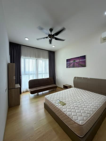 Condominium for Rent at Royal Strand @ Country Garden Danga Bay - Stella Narita - PropertyGuru.com.my