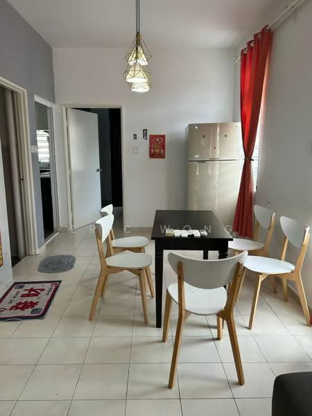 Rumah Bandar untuk Disewa di Bandar Cemerlang (Ulu Tiram) - Eric Wong - Dining Room - PropertyGuru.com.my