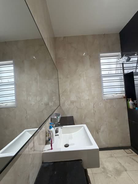 Rumah Kluster untuk Dijual di Setia Tropika (Johor Bahru) - Nelson Tan Poh Kiong - Bathroom - PropertyGuru.com.my