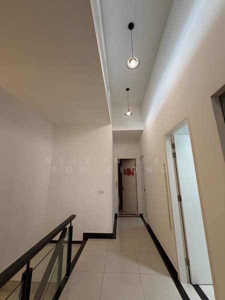 Rumah Kluster untuk Dijual di Setia Tropika (Johor Bahru) - Nelson Tan Poh Kiong - Corridor - PropertyGuru.com.my