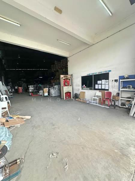 Plentong 1.5 Storey Semi-Detached Factory - 2