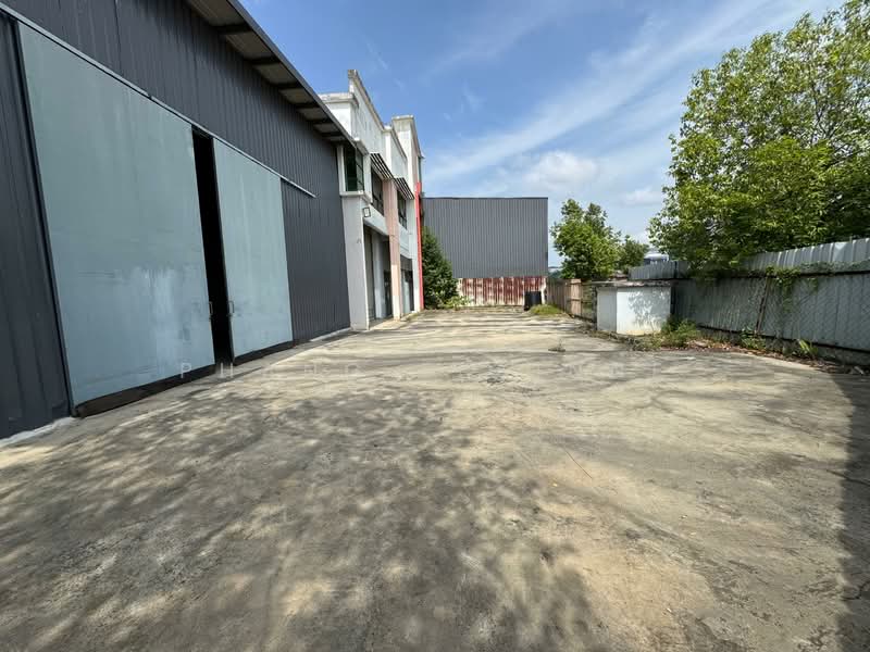 Kilang untuk Disewa di Taman Perindustrian Cemerlang (Ulu Tiram) - Phang Elainne - Exterior - PropertyGuru.com.my