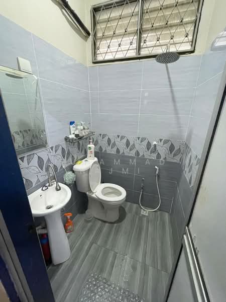 Rumah Berkembar untuk Dijual di Taman Murni Perdana (Kuala Paka) - Muhammad Najmi - Bathroom - PropertyGuru.com.my