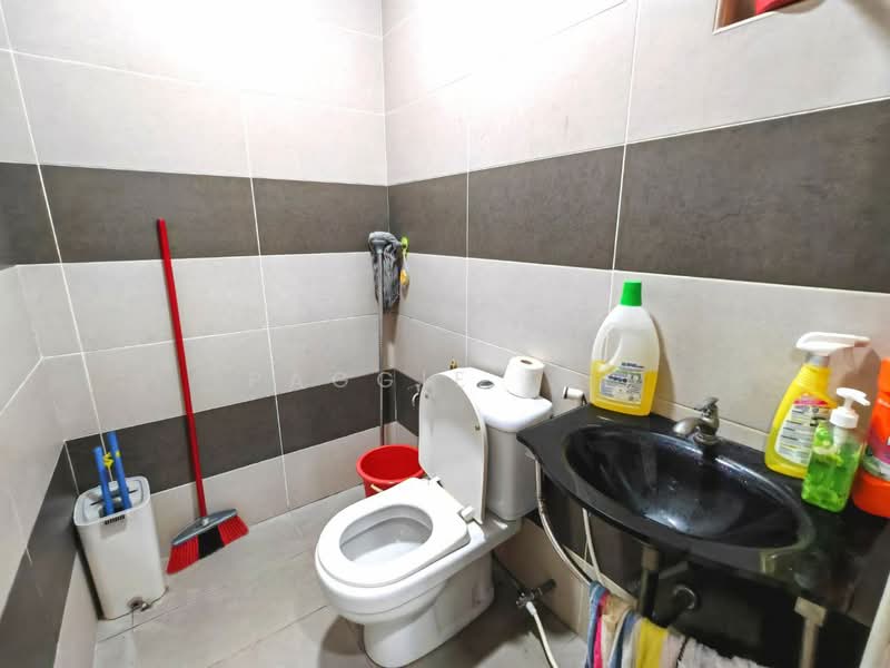 2-storey Terraced House for Sale in Taman Impian Emas (Skudai) - Paggie Tee - Bathroom - PropertyGuru.com.my
