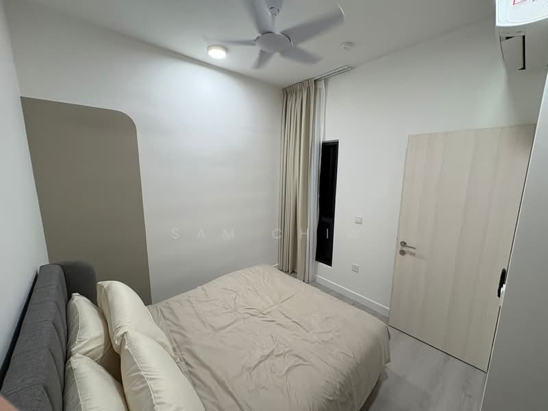 Service Residence for Sale at Maya Ara Residences - Sam Chiw - Bedroom - PropertyGuru.com.my