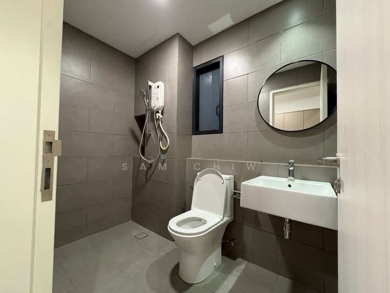 Service Residence for Sale at Maya Ara Residences - Sam Chiw - Bathroom - PropertyGuru.com.my