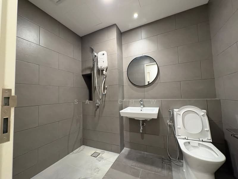 Service Residence for Sale at Maya Ara Residences - Sam Chiw - Bathroom - PropertyGuru.com.my