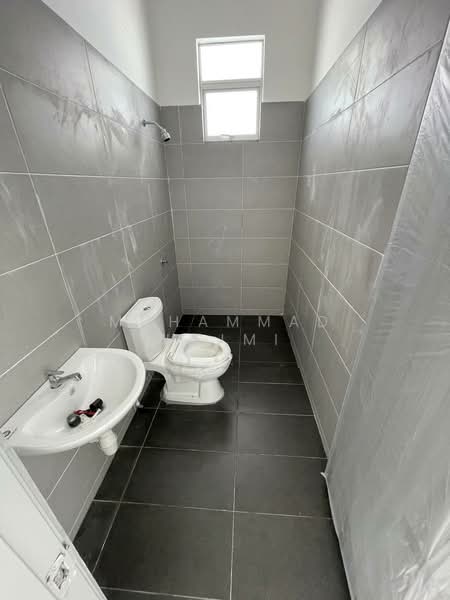 Bungalow for Sale in Kemaman (Terengganu) - Muhammad Najmi - Bathroom - PropertyGuru.com.my