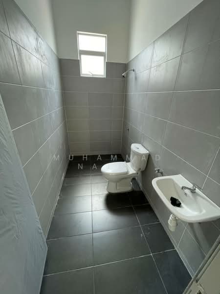 Bungalow for Sale in Kemaman (Terengganu) - Muhammad Najmi - Bathroom - PropertyGuru.com.my