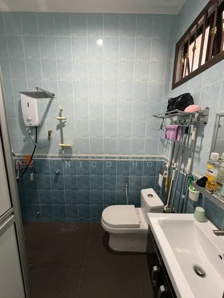 Rumah Teres 2 Tingkat untuk Dijual di Taman Molek (Johor Bahru) - Nico Ho - Bathroom - PropertyGuru.com.my