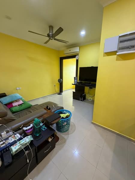 Rumah Teres 2 Tingkat untuk Dijual di Taman Molek (Johor Bahru) - Nico Ho - Living Room - PropertyGuru.com.my