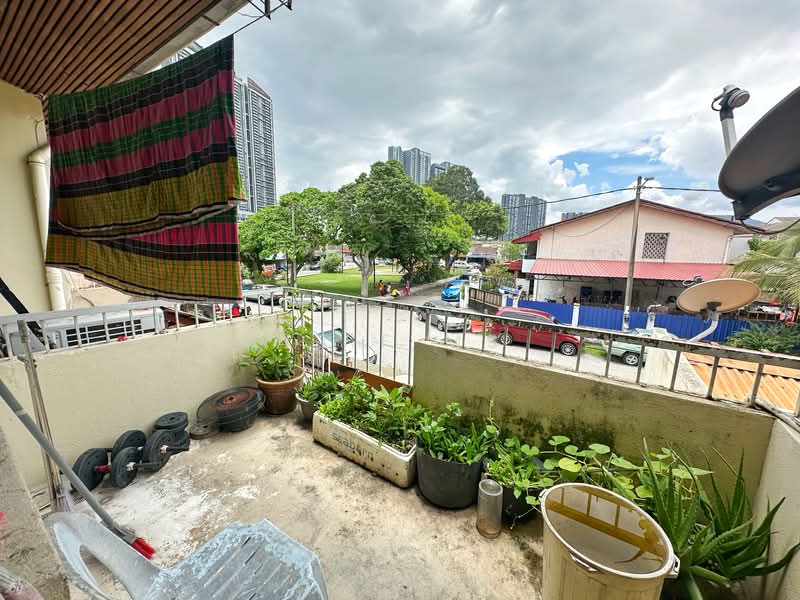 Rumah Teres 2 Tingkat untuk Dijual di Taman Batu View (Batu) - Arif MS - Balcony - PropertyGuru.com.my
