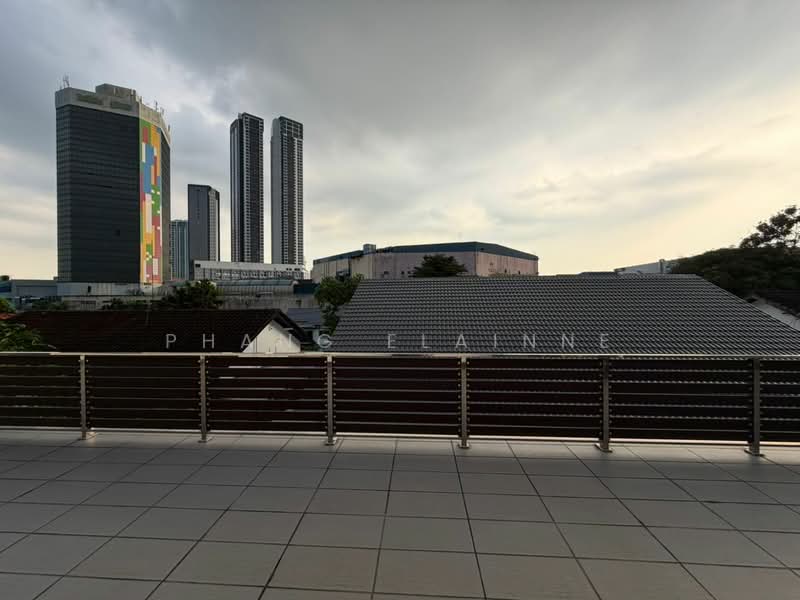 Rumah Banglo untuk Dijual di Taman Kebun Teh (Johor Bahru) - Phang Elainne - PropertyGuru.com.my