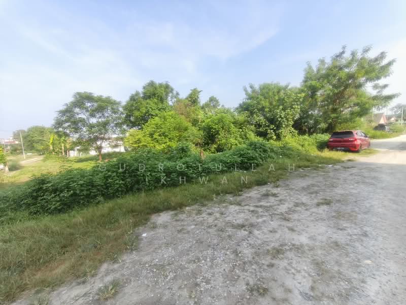 Tanah Banglo untuk Dijual di Kampung Dato Abu Bakar Baginda (Dengkil) - Gudrotullah Ikhwan - Exterior - PropertyGuru.com.my