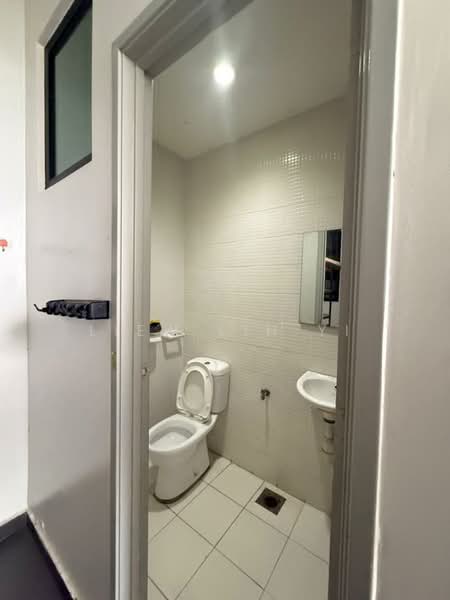 Service Residence for Rent at Sky Loft Premium Suites - Liew Lih Yi - Bathroom - PropertyGuru.com.my