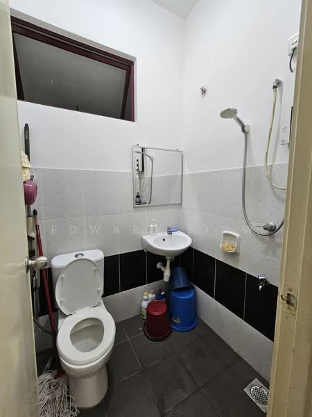 2-storey Terraced House for Sale in Mutiara Rini (Skudai) - Edward Siow - Bathroom - PropertyGuru.com.my