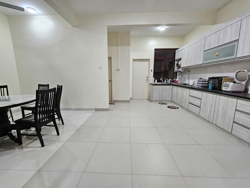 2-storey Terraced House for Sale in Mutiara Rini (Skudai) - Edward Siow - Kitchen - PropertyGuru.com.my